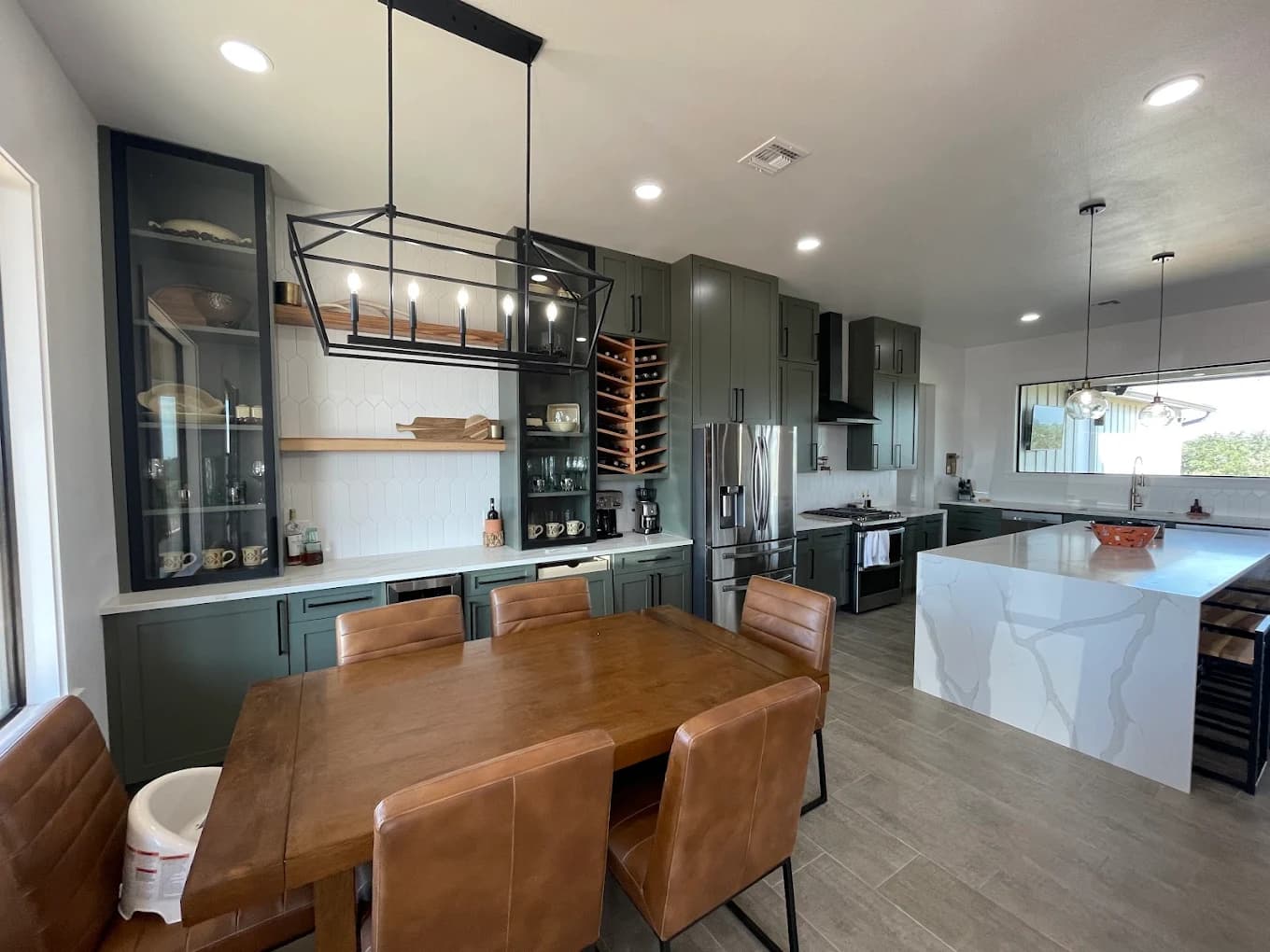 Luxury custom kitchen cabinets